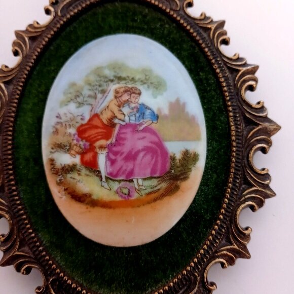 Vintage Fragonard Couple Cameo Ornate Frame Wall Plaque Made in Italy Decor - Picture 2 of 8